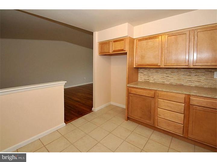 596 Wanamaker Road Jenkintown, PA 19046 - Photo 8 of 23 Kitchen