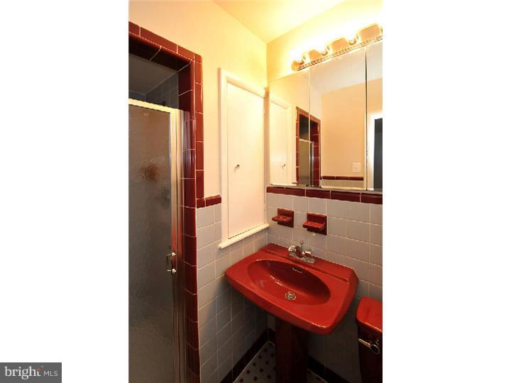 596 Wanamaker Road Jenkintown, PA 19046 - Photo 9 of 23 Bathroom
