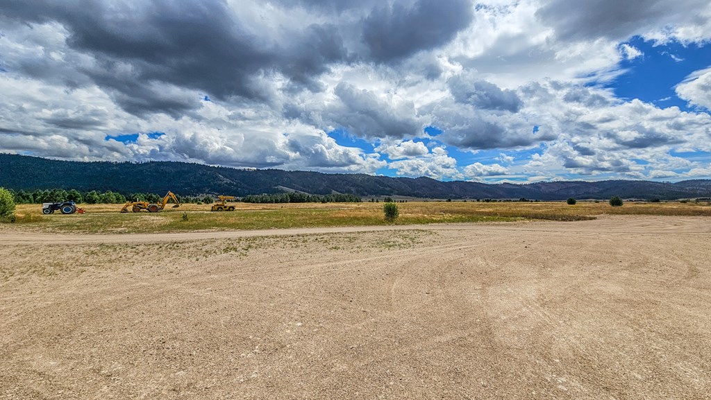 101 Sixty Lane Cascade, ID 83611 - Photo 23 of 52