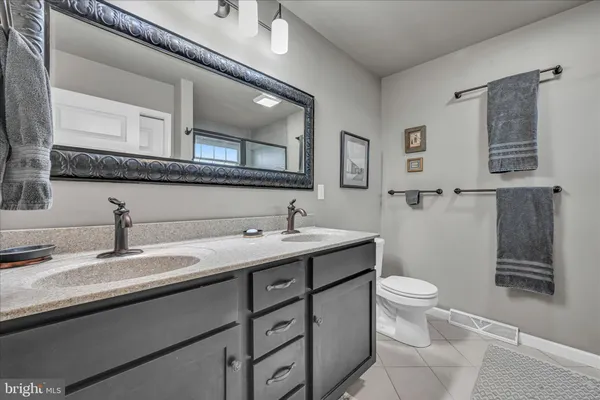 $429,900 | 1725 Haralson Drive, Mechanicsburg, PA 17055