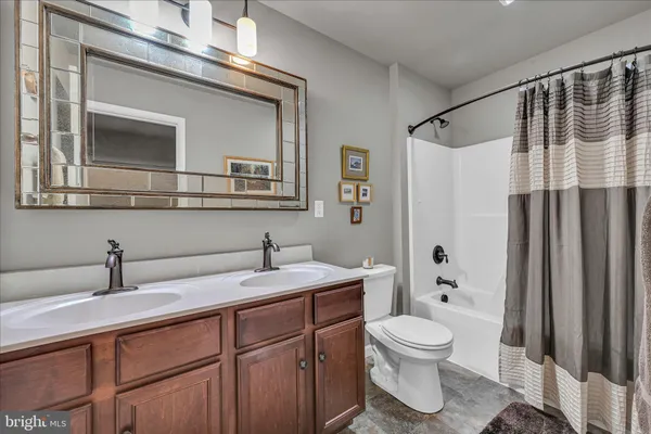 $429,900 | 1725 Haralson Drive, Mechanicsburg, PA 17055