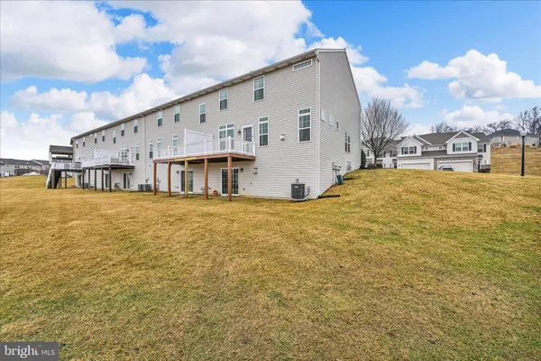 $429,900 | 1725 Haralson Drive, Mechanicsburg, PA 17055