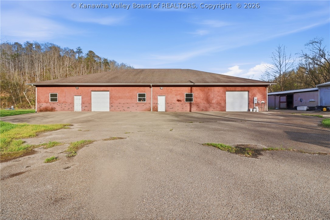 589 Adkins Branch Road St. Albans, WV 25177 - Photo 1 of 44 Gallery Image 1