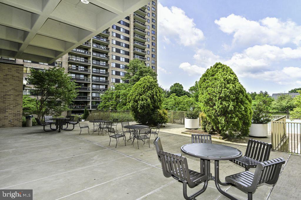 5501 Seminary Road, Unit 104S Falls Church, VA 22041 - Photo 7 of 42