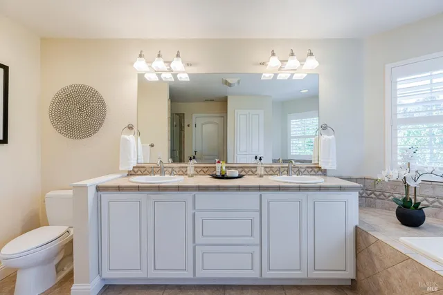 $1,679,000 | 8776 Logan Place, Cotati, CA 94931