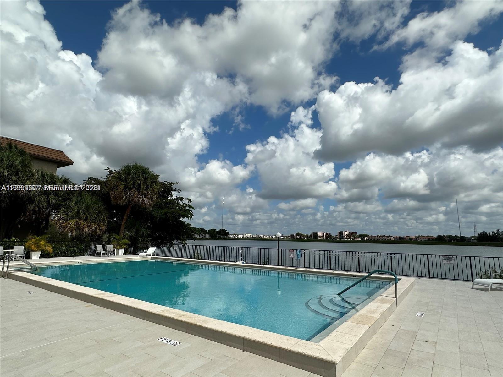 601 Ives Dairy Road, Unit 4018 Miami, FL 33179 - Photo 55 of 61