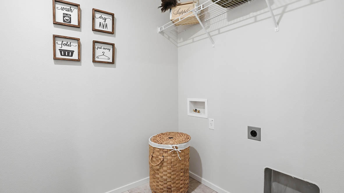 21311 Southeast Wilderness Way Bend, OR 97702 - Photo 17 of 24 016 laundry room