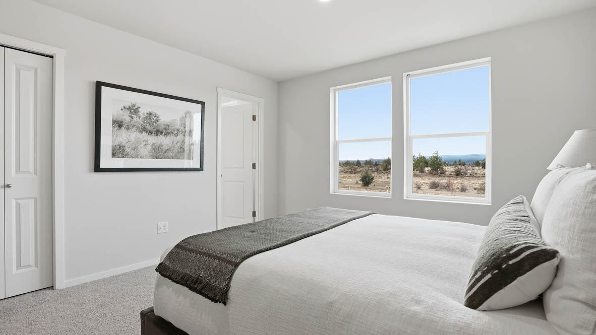 21311 Southeast Wilderness Way Bend, OR 97702 - Photo 22 of 24 021 primary bedroom