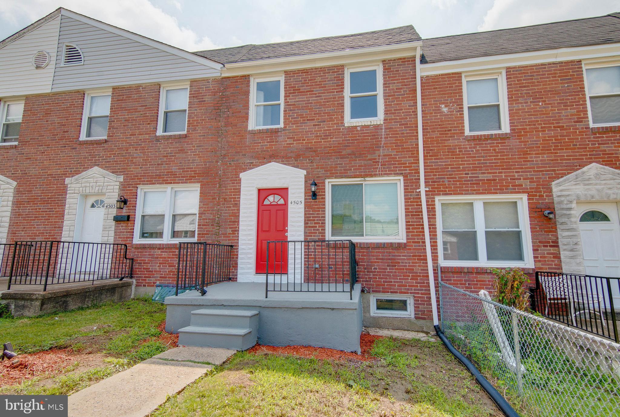 4505 Manorview Road Baltimore, MD 21229 - Photo 2 of 43 Front of house with porch