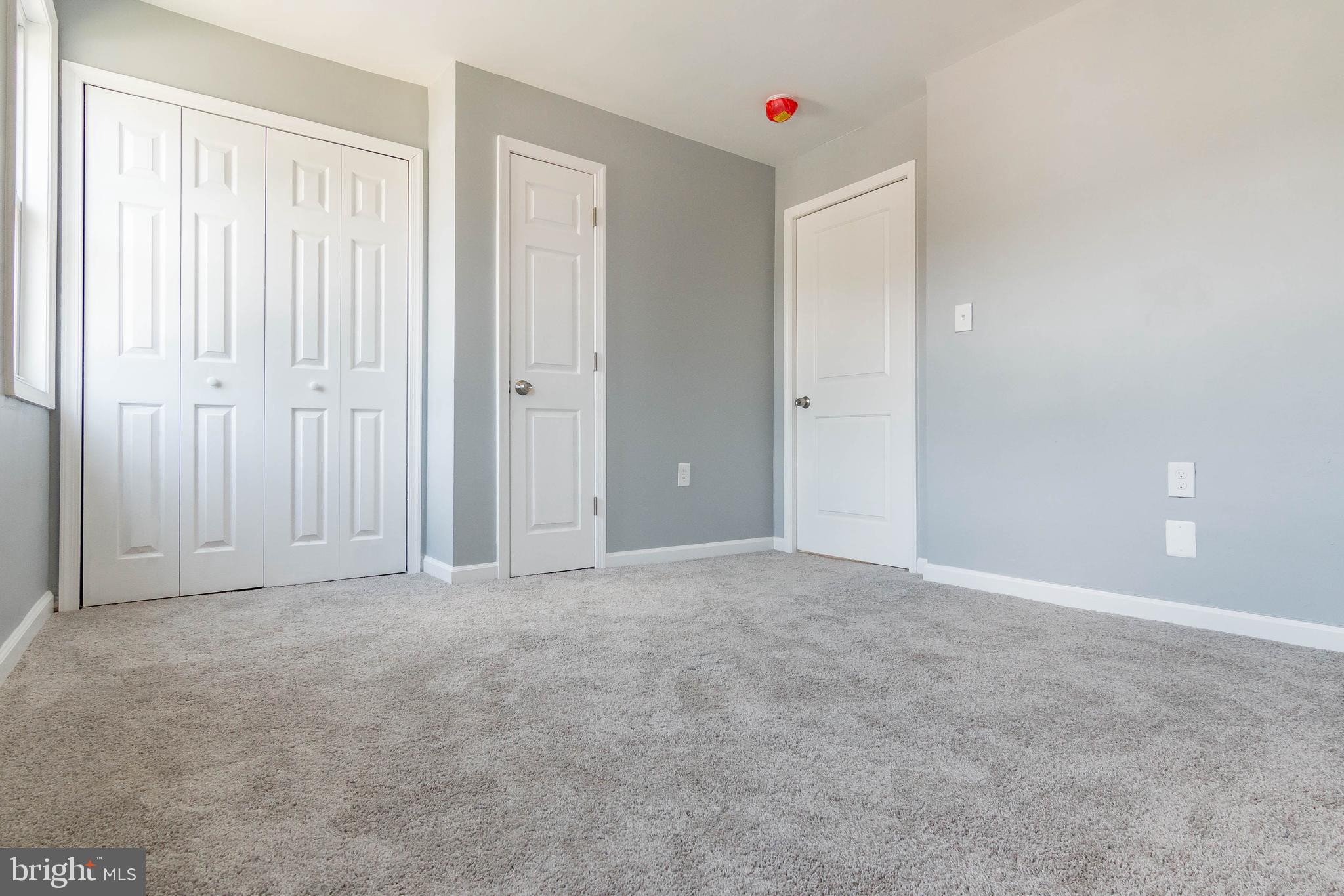 4505 Manorview Road Baltimore, MD 21229 - Photo 23 of 43 Upper level bedroom with new carpet