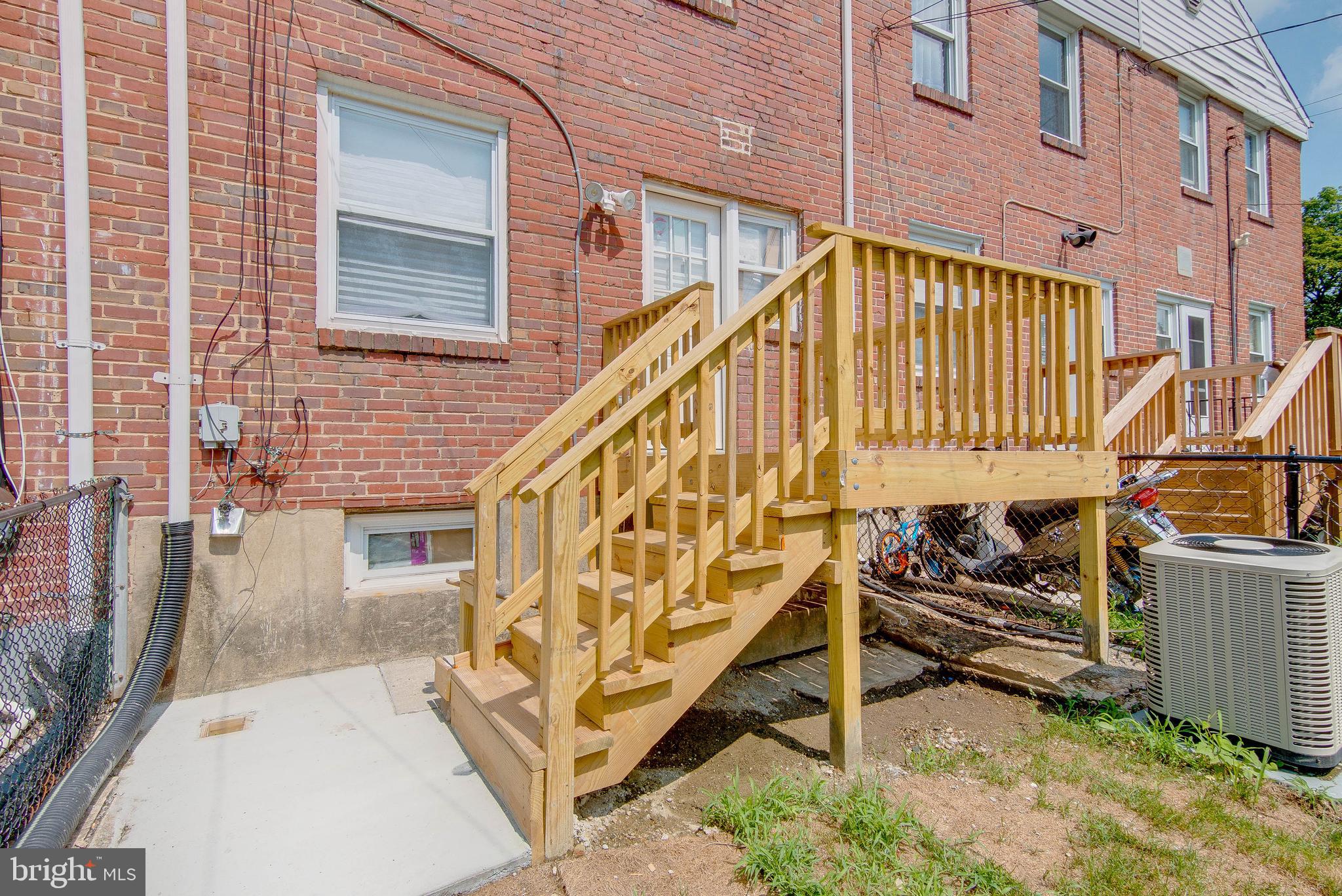 4505 Manorview Road Baltimore, MD 21229 - Photo 43 of 43 New deck
