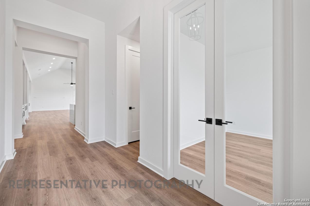 11925 Lofted Bloom Schertz, TX 78154 - Photo 2 of 12