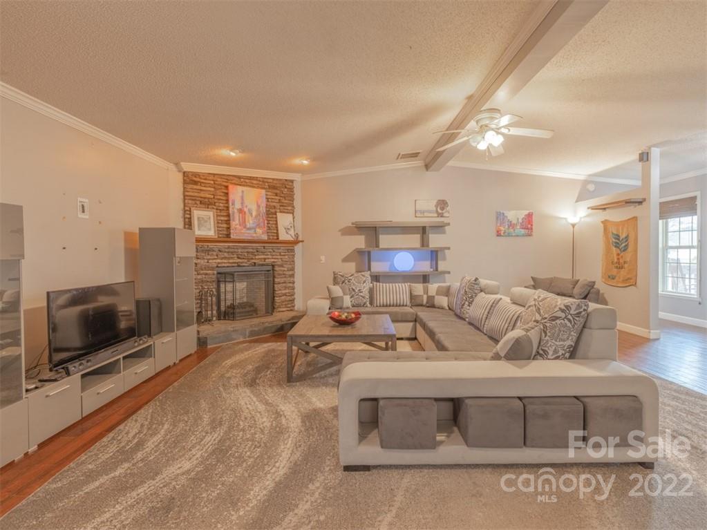 54 Tipton Farm Road Candler, NC 28715 - Photo 13 of 30 Gallery Image 13