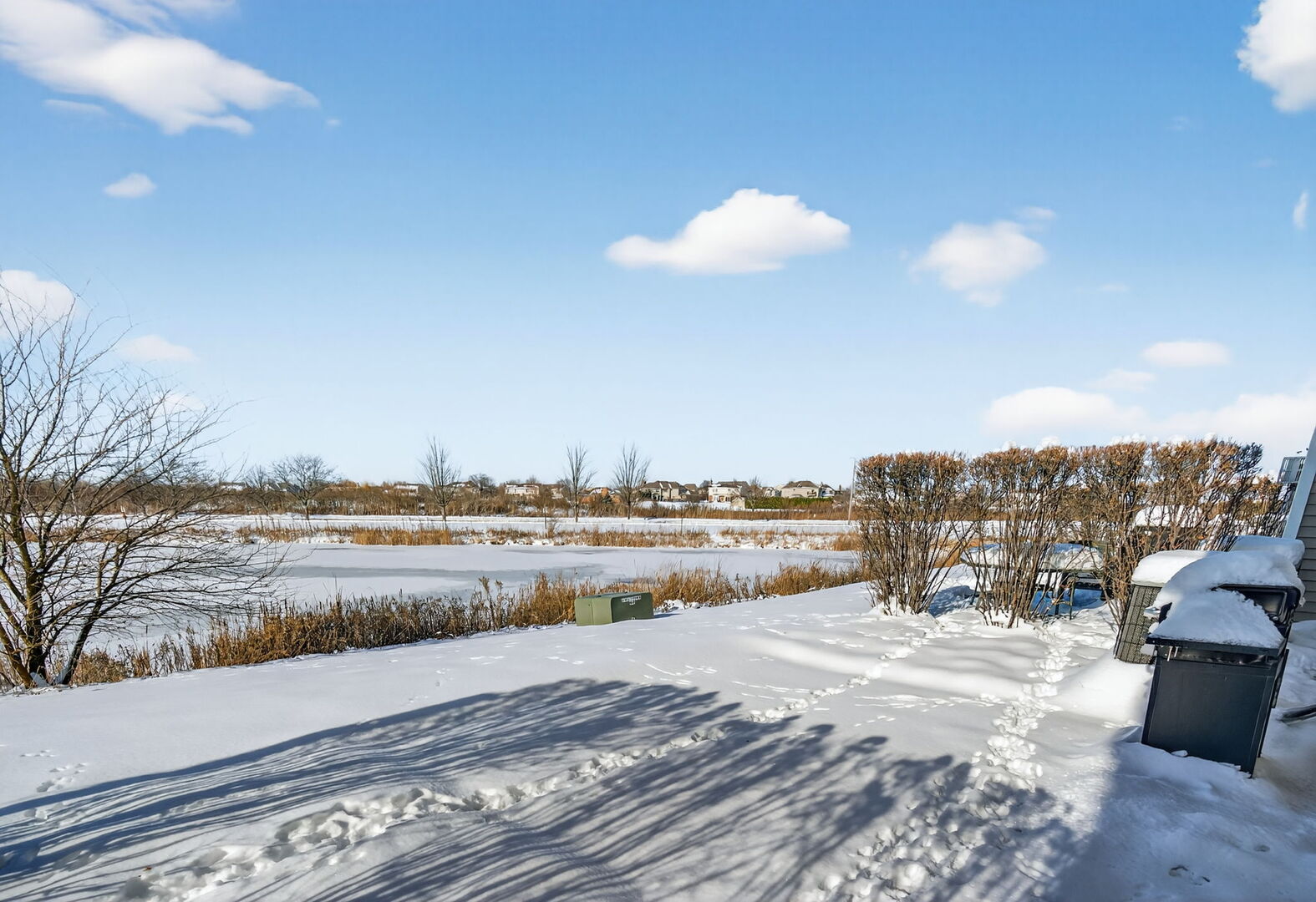 15238 Kenmare Circle Manhattan, IL 60442 - Photo 24 of 29 a view of a terrace