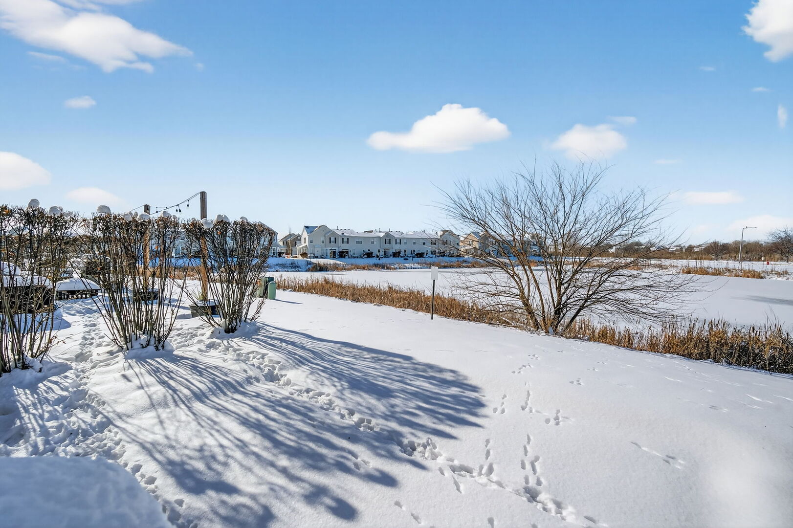 15238 Kenmare Circle Manhattan, IL 60442 - Photo 25 of 29 a view of a terrace with sitting space