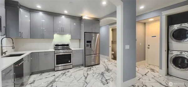 $2,550 | 1133 North 33rd Place, Renton, WA 98056