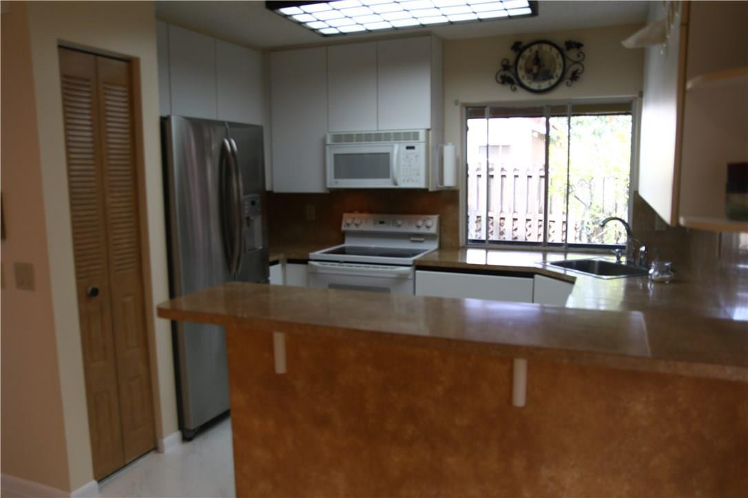 1375 Garden Road Weston, FL 33326 - Photo 9 of 29 Photo 9