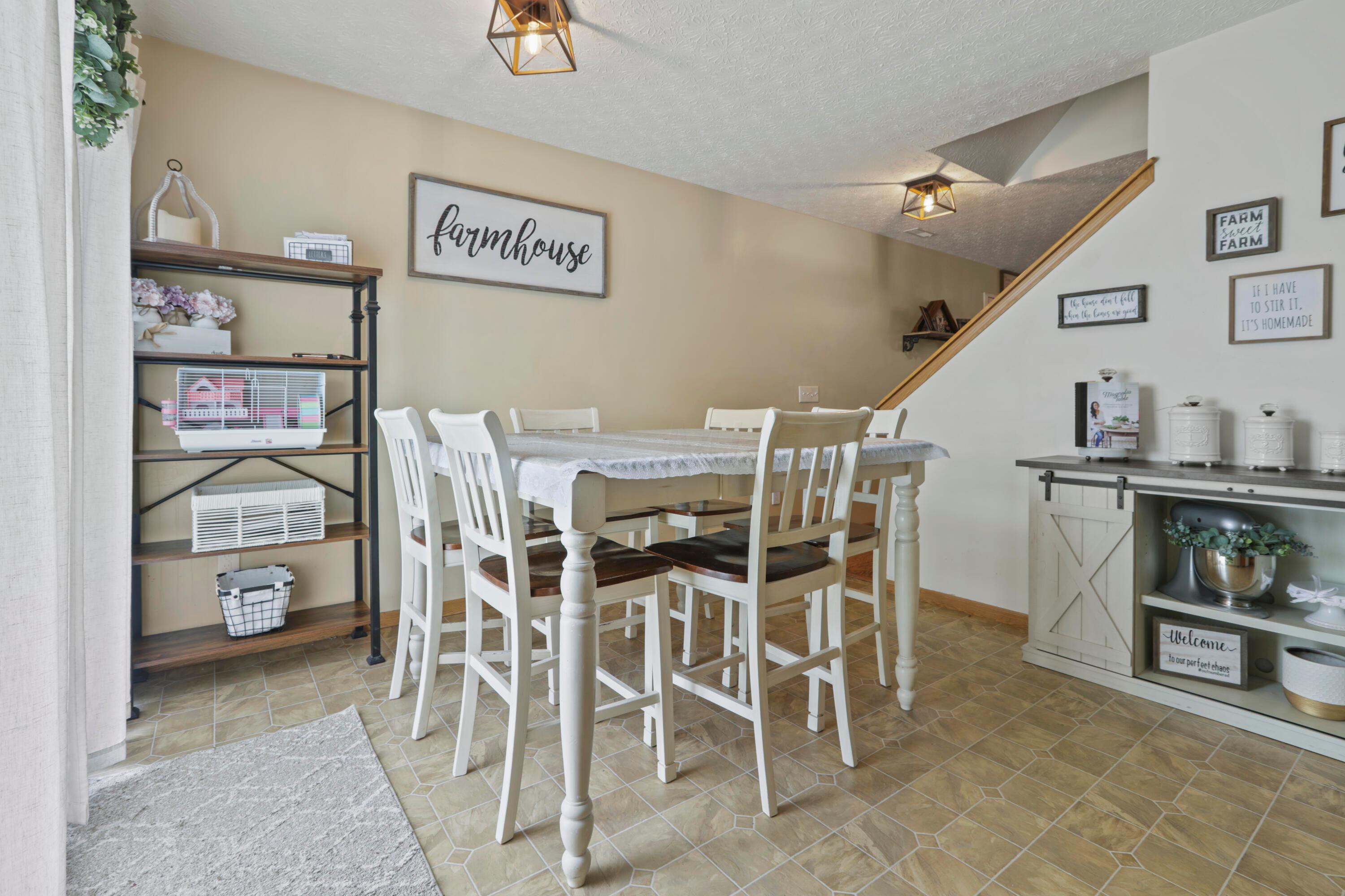 570 Rockets Street Galloway, OH 43119 - Photo 9 of 25 R82A8518