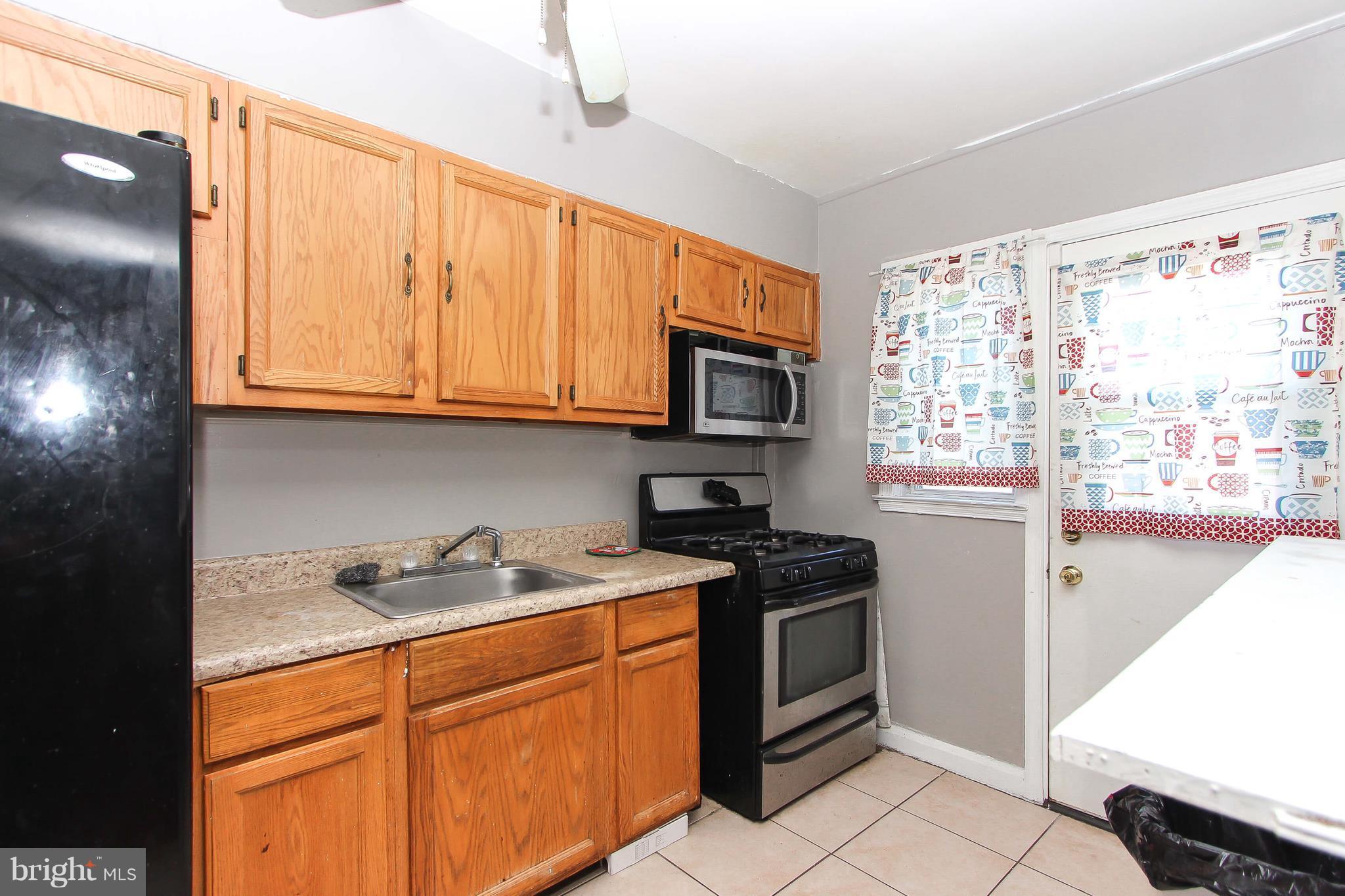 1012 Witherspoon Road Baltimore, MD 21212 - Photo 3 of 18 Kitchen