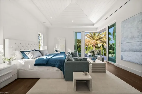 $8,500,000 | 506 Neapolitan Lane, Naples, FL 34103