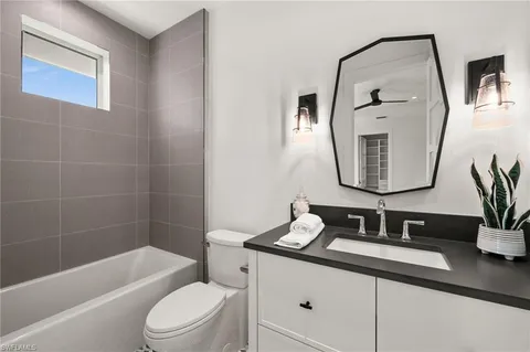 $8,745,000 | 506 Neapolitan Lane, Naples, FL 34103