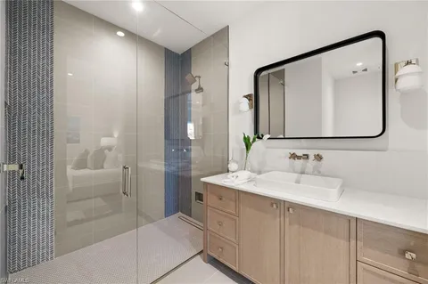 $8,745,000 | 506 Neapolitan Lane, Naples, FL 34103