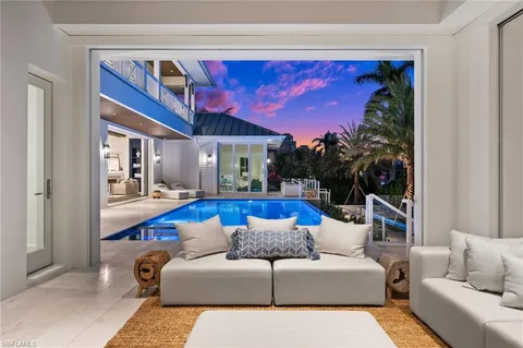 $8,500,000 | 506 Neapolitan Lane, Naples, FL 34103