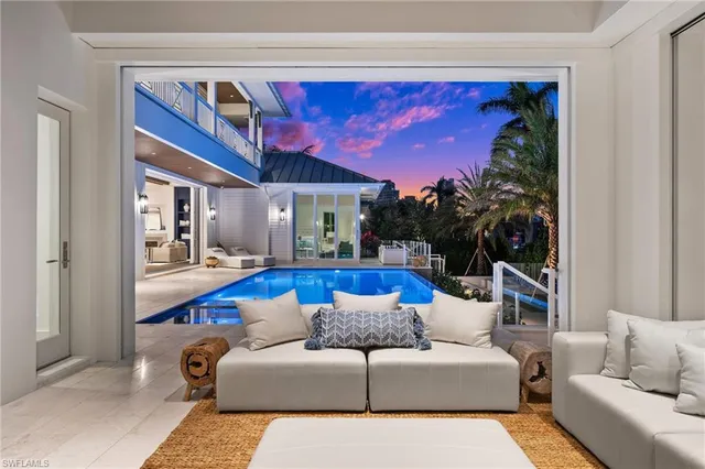 $8,500,000 | 506 Neapolitan Lane, Naples, FL 34103