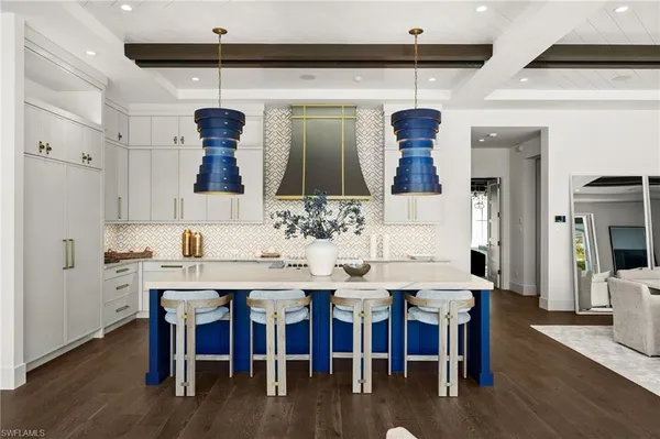 $8,500,000 | 506 Neapolitan Lane, Naples, FL 34103
