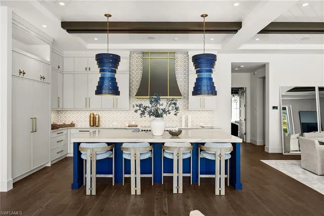 $8,500,000 | 506 Neapolitan Lane, Naples, FL 34103