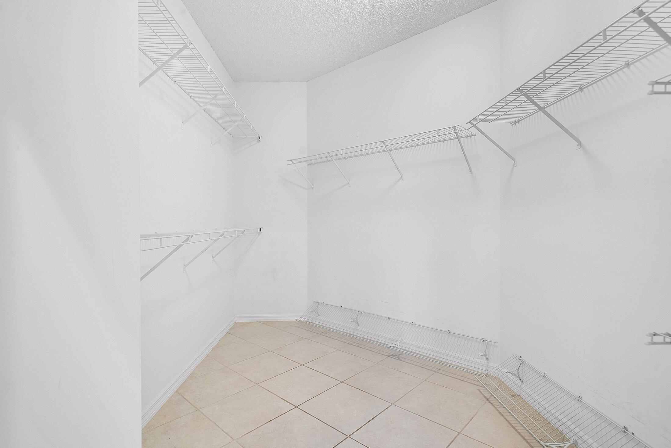 6060 Petunia Road Delray Beach, FL 33484 - Photo 20 of 59 a view of a room
