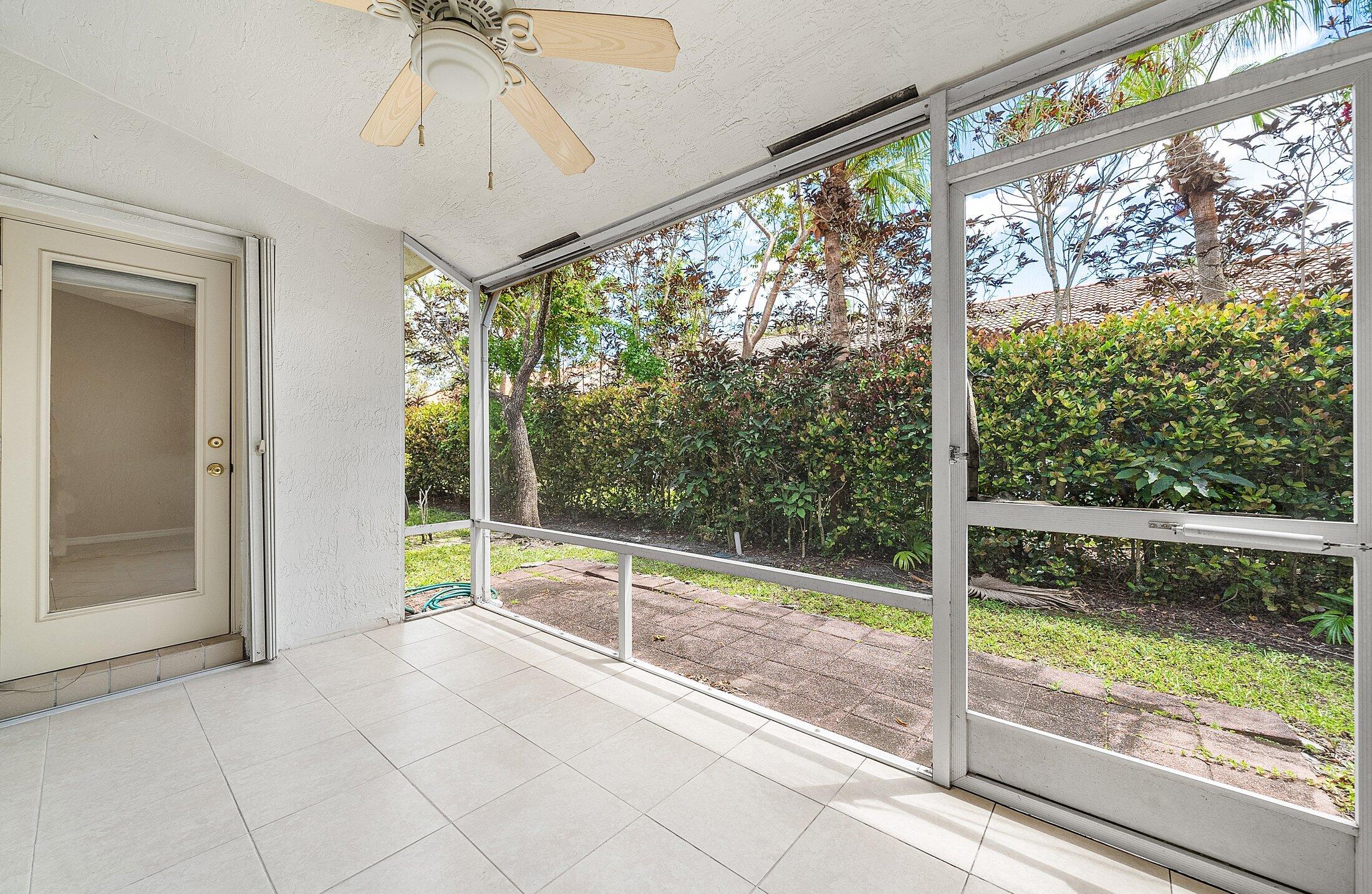 6060 Petunia Road Delray Beach, FL 33484 - Photo 29 of 59 Patio
