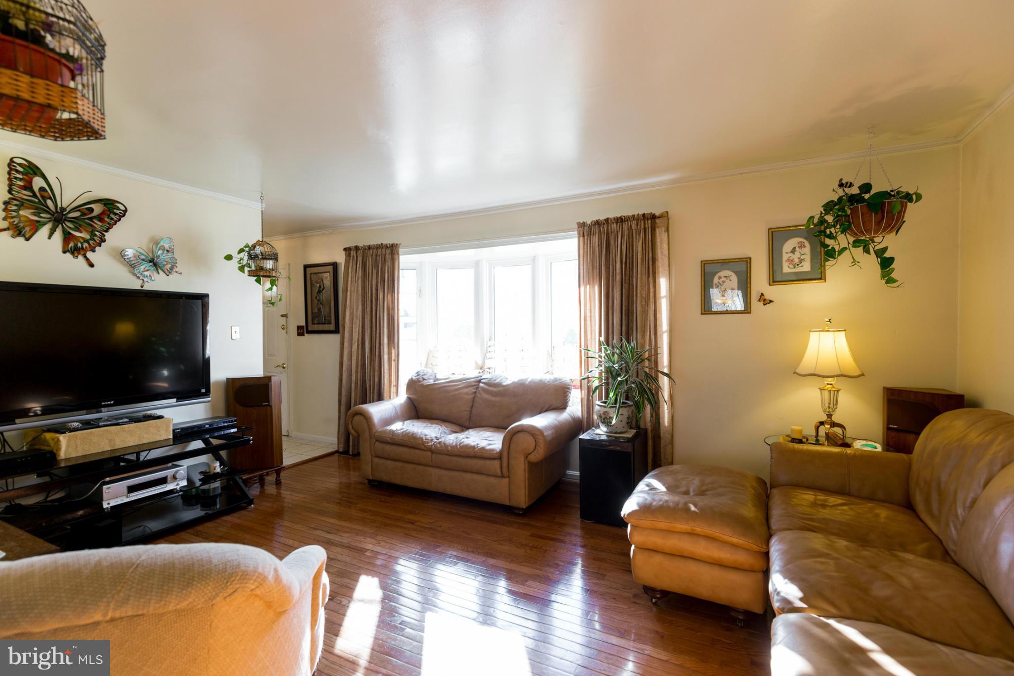 6824 Cherryfield Road Fort Washington, MD 20744 - Photo 2 of 27 Family Room