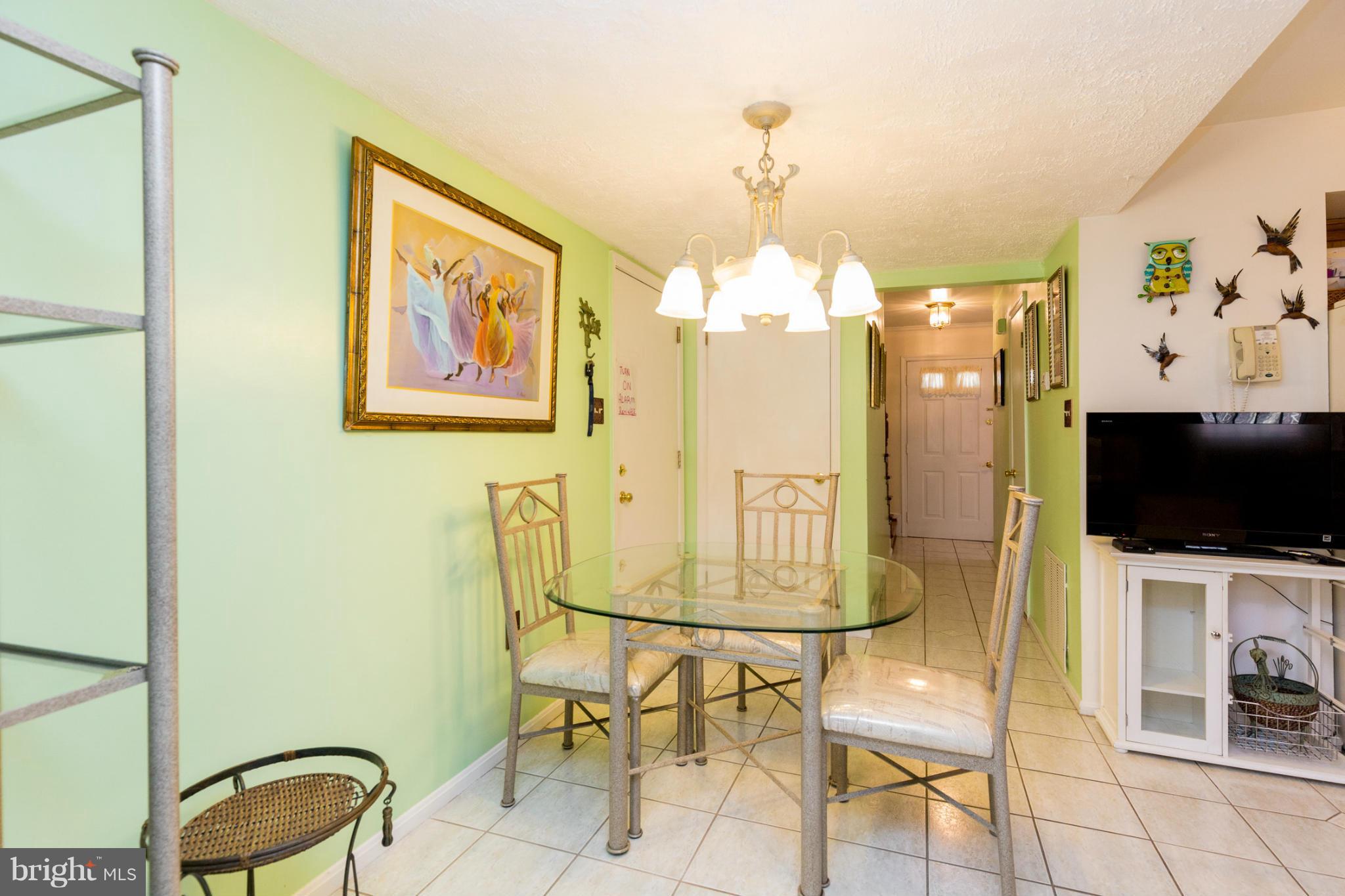 6824 Cherryfield Road Fort Washington, MD 20744 - Photo 11 of 27 Kitchen