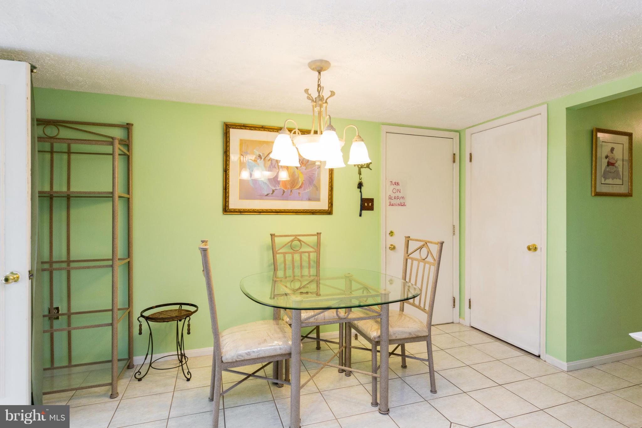 6824 Cherryfield Road Fort Washington, MD 20744 - Photo 6 of 27 Kitchen