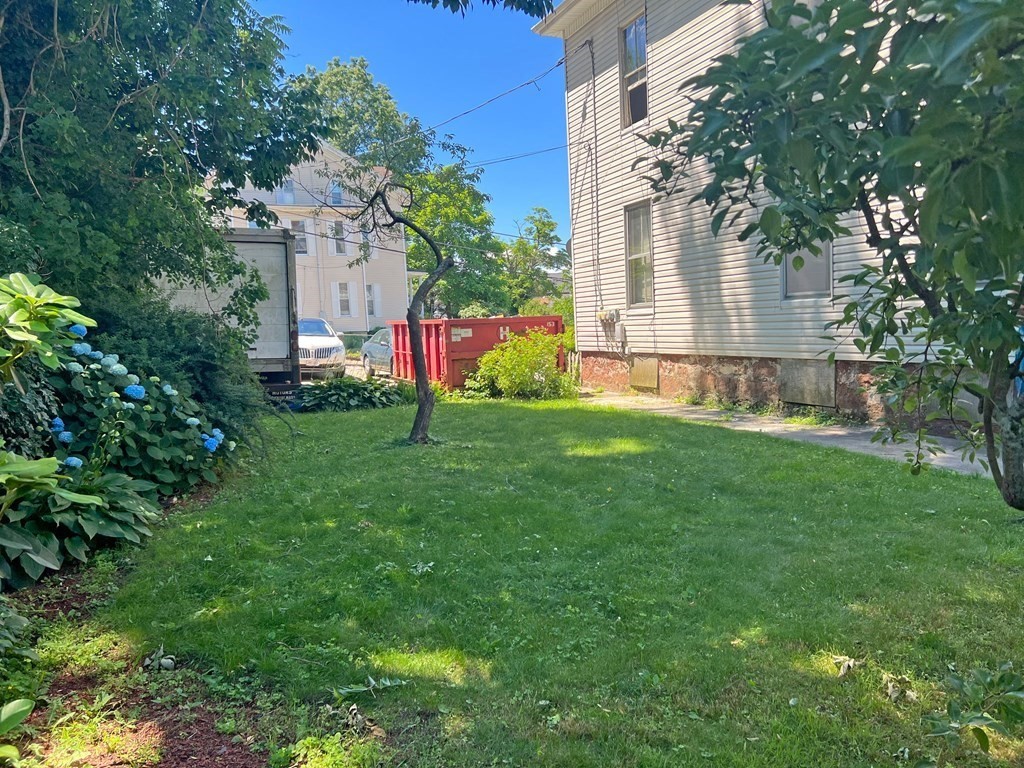 88 Prospect Street Fall River, MA 02720 - Photo 3 of 21 Gallery Image 3