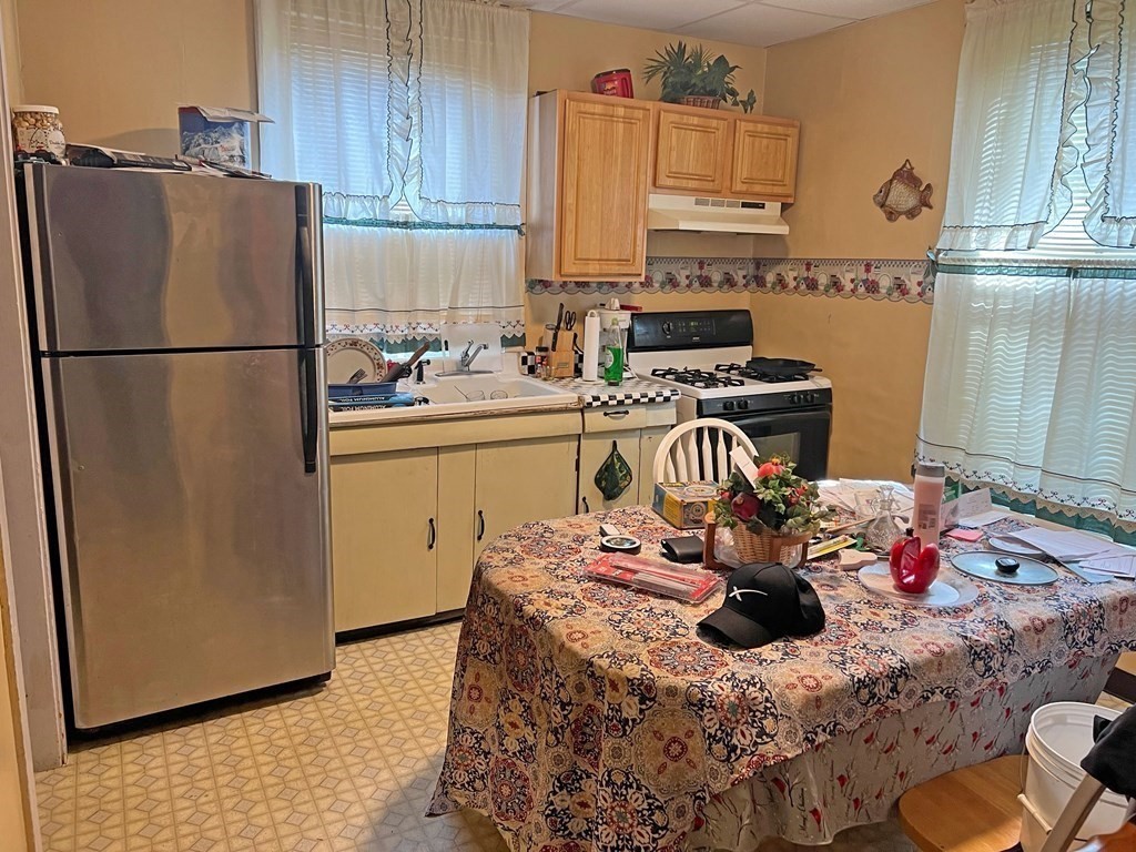 88 Prospect Street Fall River, MA 02720 - Photo 7 of 21 Gallery Image 7