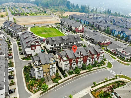 $949,000 | 561 Northeast Ellis Drive, Issaquah, WA 98029