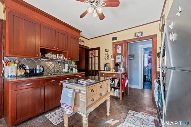 $450,000 | 1 Jefferson Avenue, Middletown, CT 06457