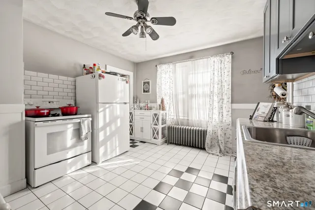 $450,000 | 1 Jefferson Avenue, Middletown, CT 06457