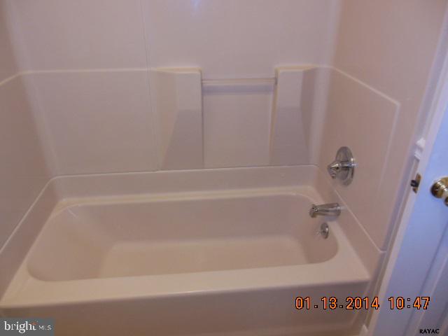 2220 Greenbriar Road York, PA 17404 - Photo 20 of 36 Gallery Image 20