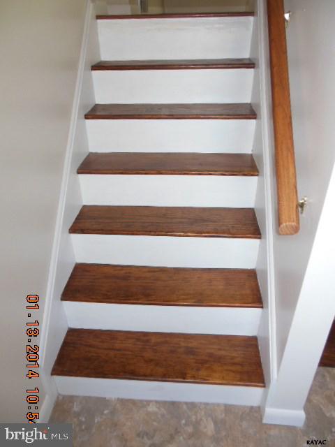 2220 Greenbriar Road York, PA 17404 - Photo 9 of 36 Gallery Image 9