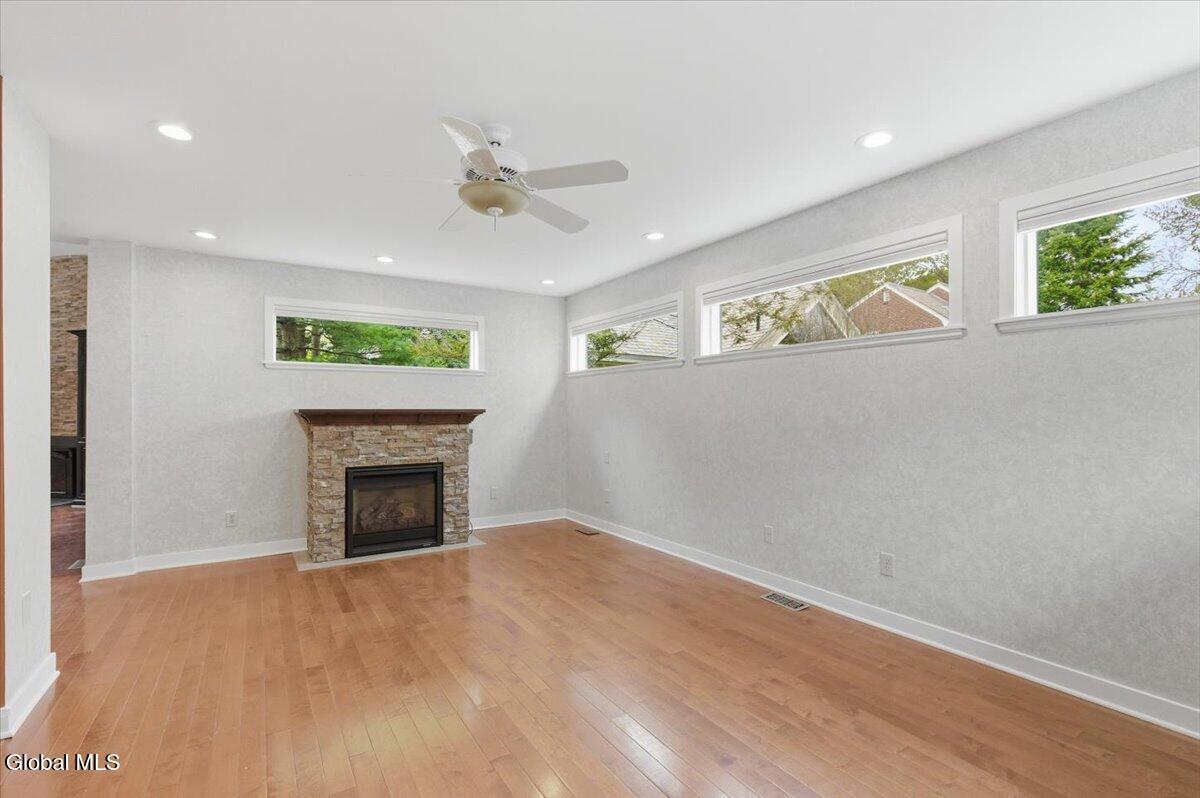 214 Colonial Avenue Albany, NY 12208 - Photo 10 of 46 14-011_MW2_7667