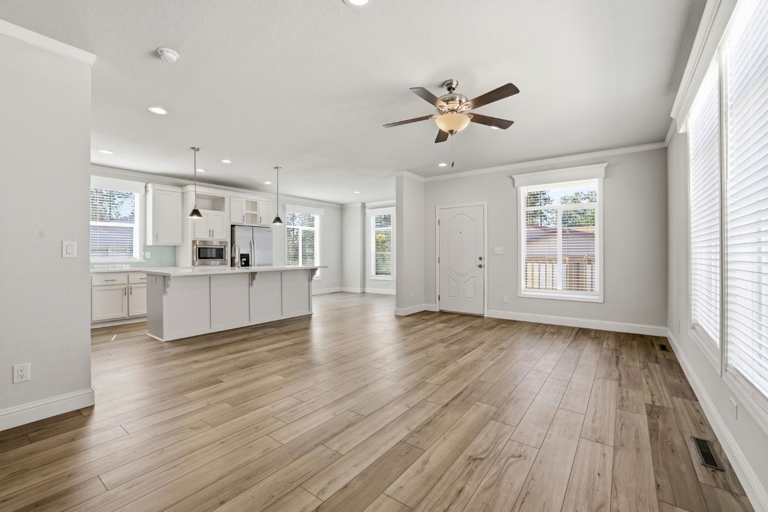 10168 Sawmill Loop Grass Valley, CA 95949 - Photo 3 of 52