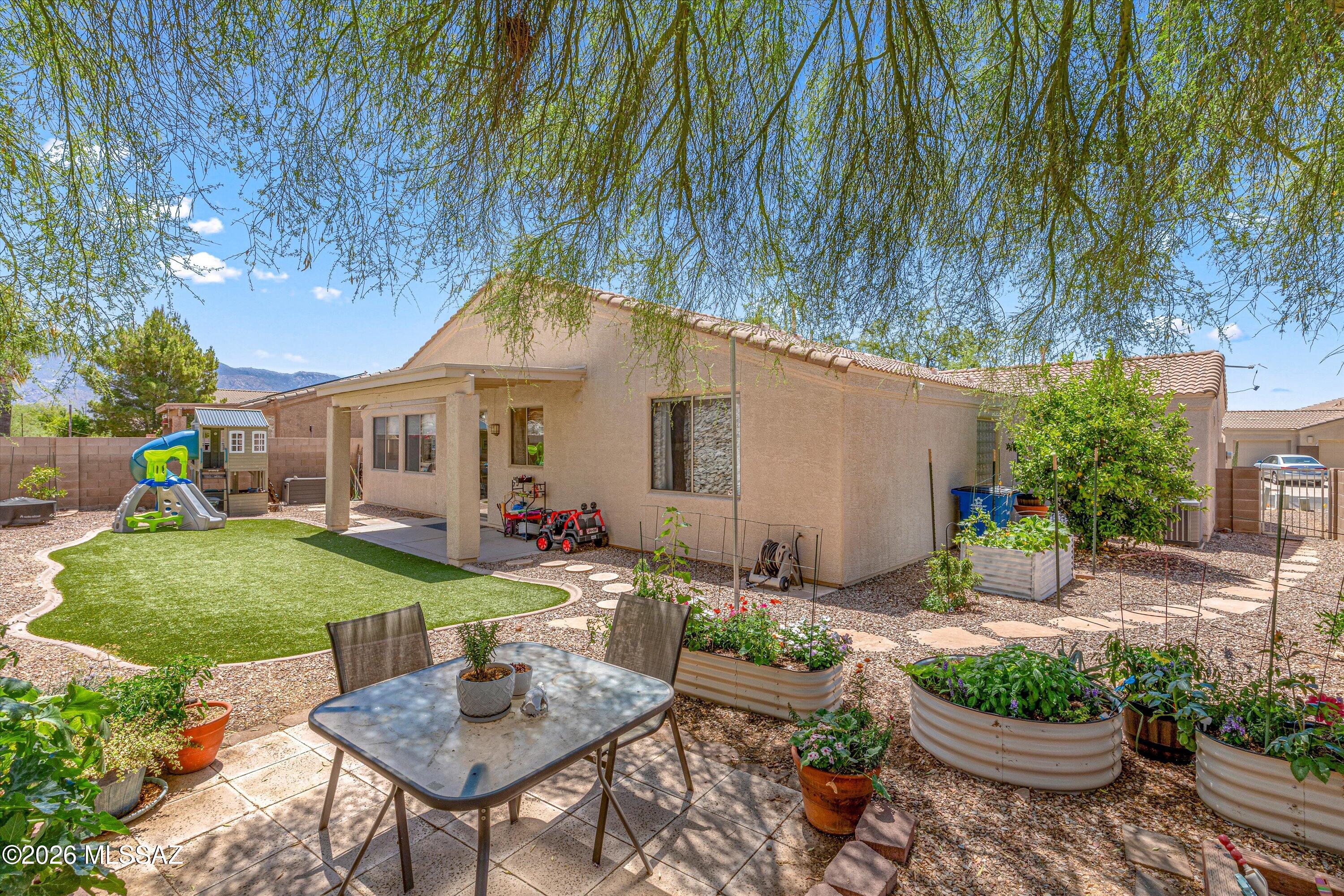 356 West Plateau Road Tucson, AZ 85737 - Photo 32 of 38