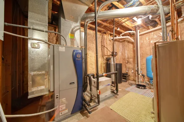 $1,950,000 | 1725 Hemlock Road, Quincy, MI 49082