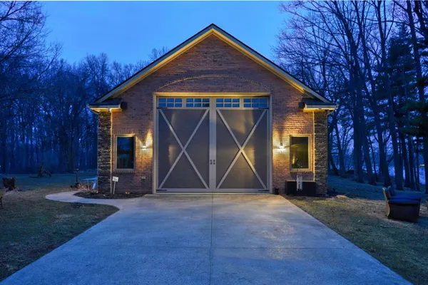 $1,950,000 | 1725 Hemlock Road, Quincy, MI 49082