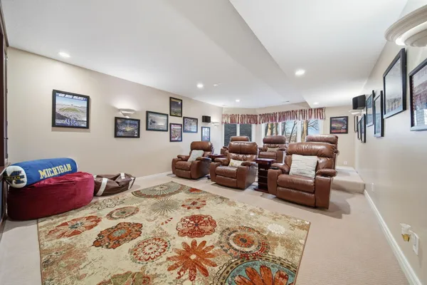 $1,950,000 | 1725 Hemlock Road, Quincy, MI 49082