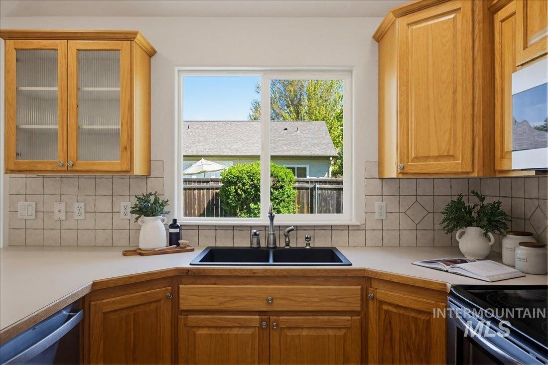 2060 East Redwick Court Meridian, ID 83646 - Photo 8 of 25