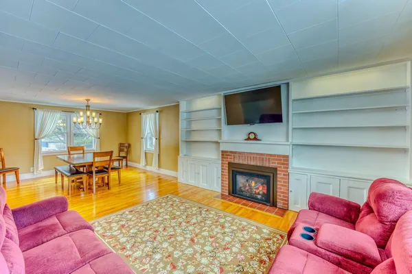 $435,000 | 166 Bethlehem Road, Littleton, NH 03561